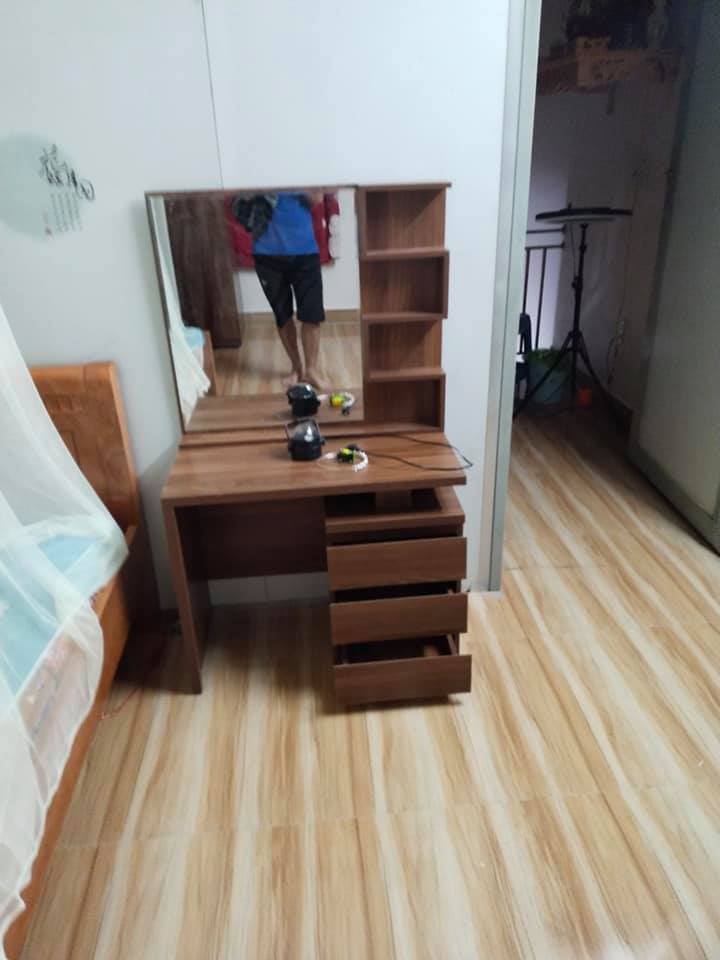 Bàn Phấn Gỗ Công Nghiệp Gương Vuông Mẫu Mới Hải Phòng